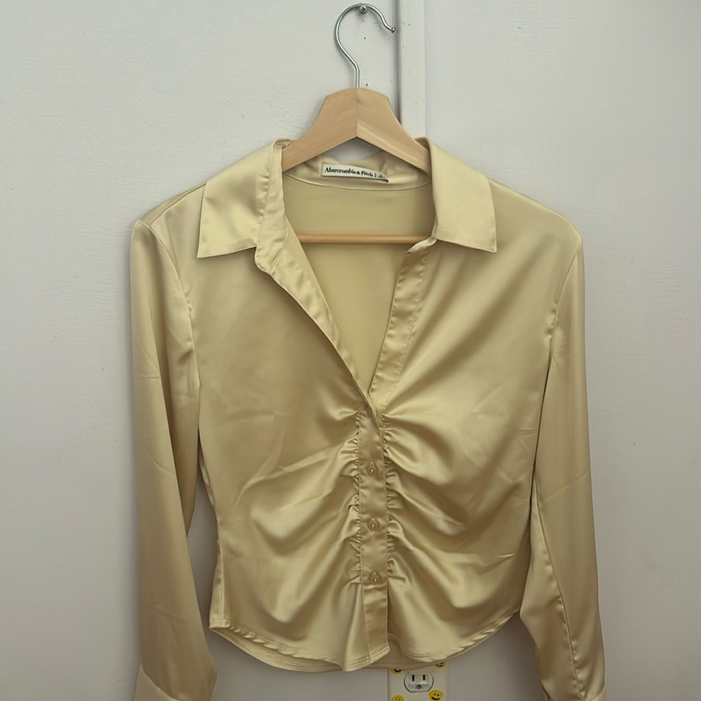 Abercrombie button up blouse